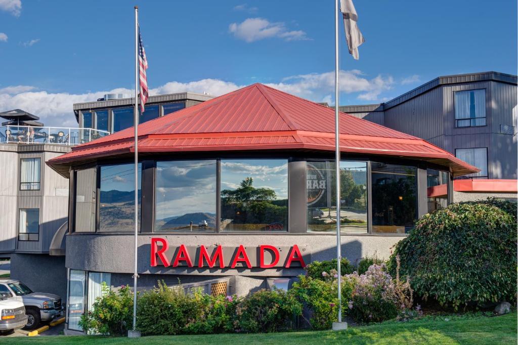 Ramada by Wyndham Kamloops - Resim 9
