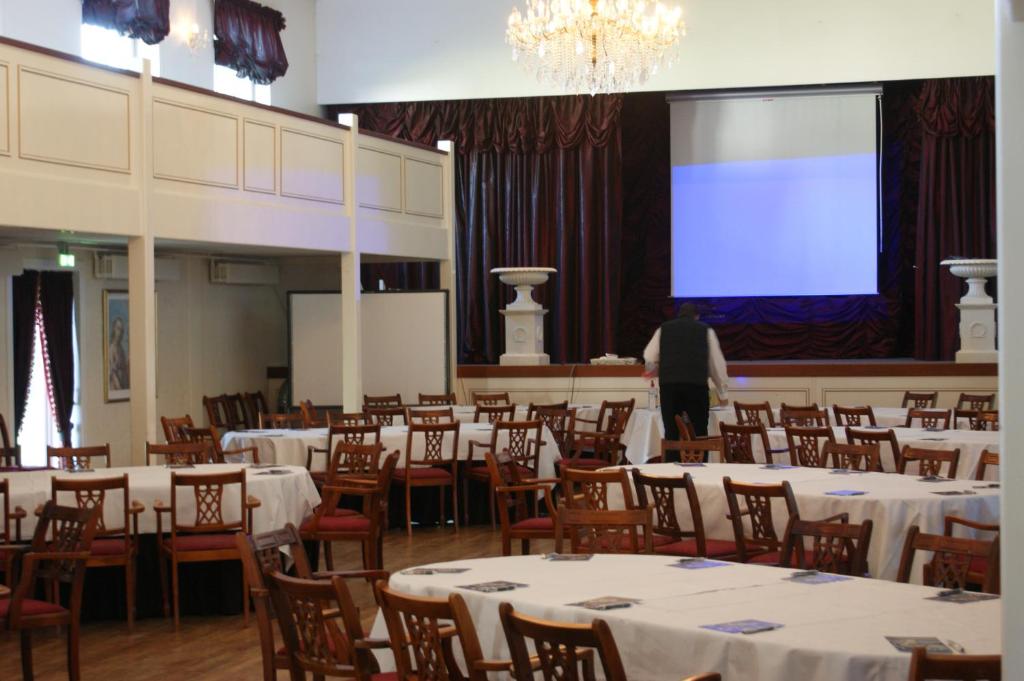 Restoran või mõni muu söögikoht majutusasutuses Store Restrup Manor House