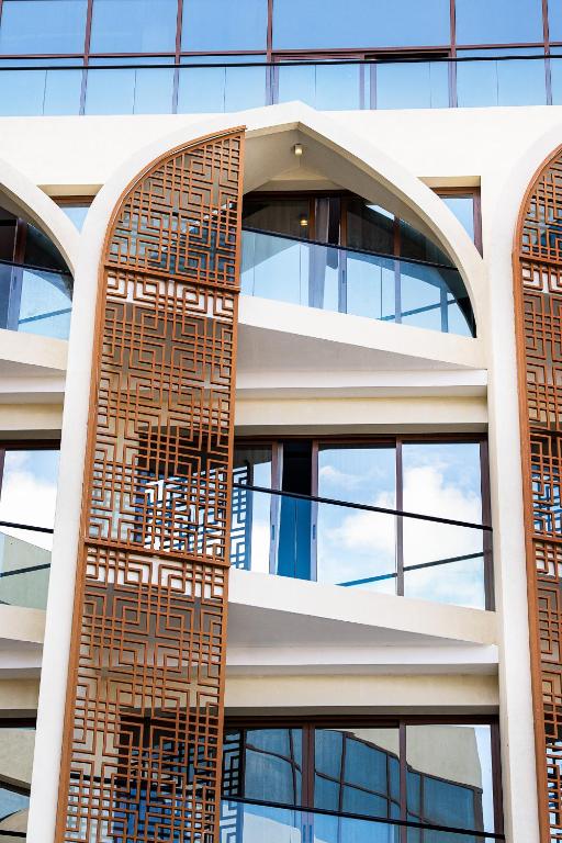 امکانات Golden Tulip Muscat The Village - تصویر ۴