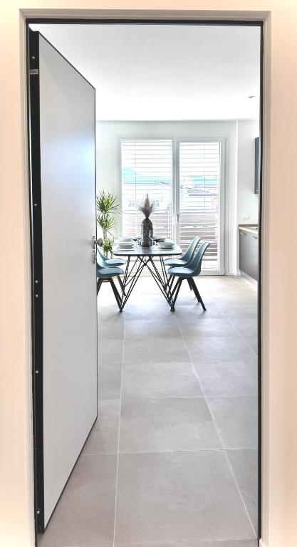 Cocktail - Sarnico Color Suites - Housity