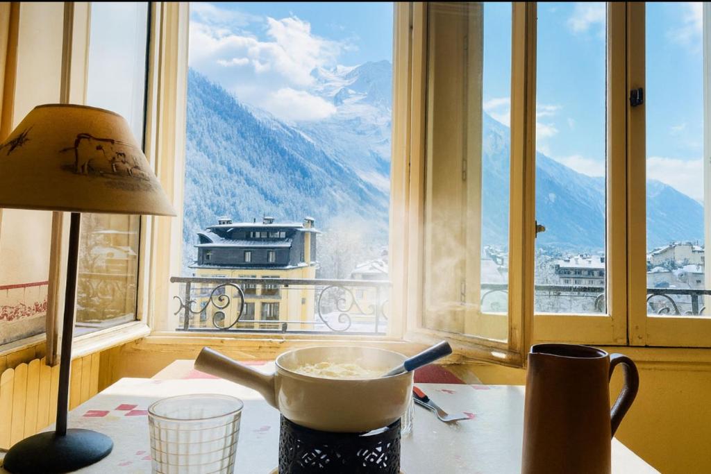 Alpine stay Mont Blanc view parking