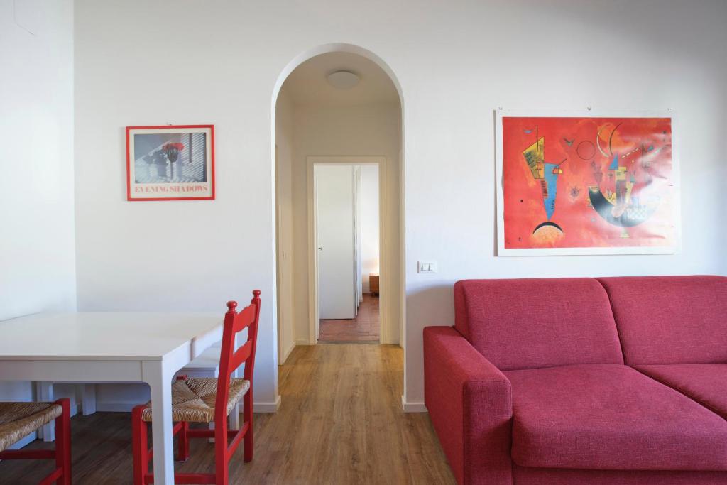 Torta-walking distance of Santa Croce