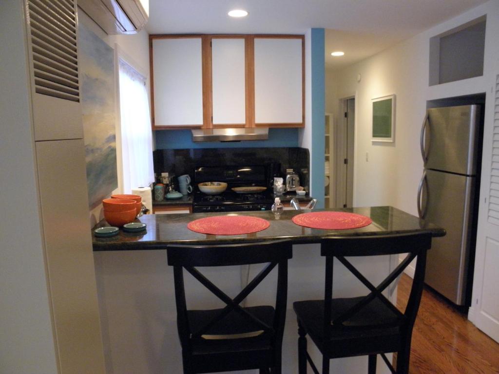 Malibu Private Beach Apartments - Premier One-Bedroom Apartment