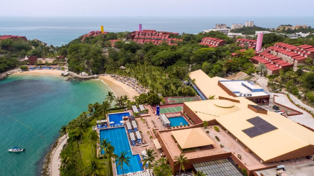 an aerial view of the resort and the beach at Las Brisas Huatulco-All Inclusive in Santa Cruz Huatulco