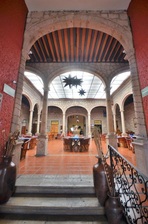 Posezení v ubytování Howard Johnson by Wyndham Morelia Calle Real