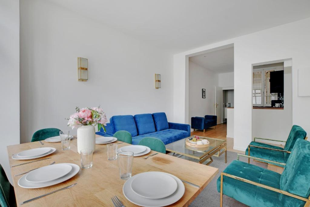 Exclusive Apartment - Heart of Paris