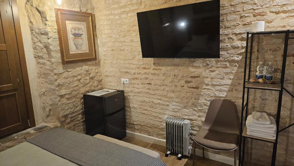 Arena Centro Rooms&Suites, by Homing U - 3