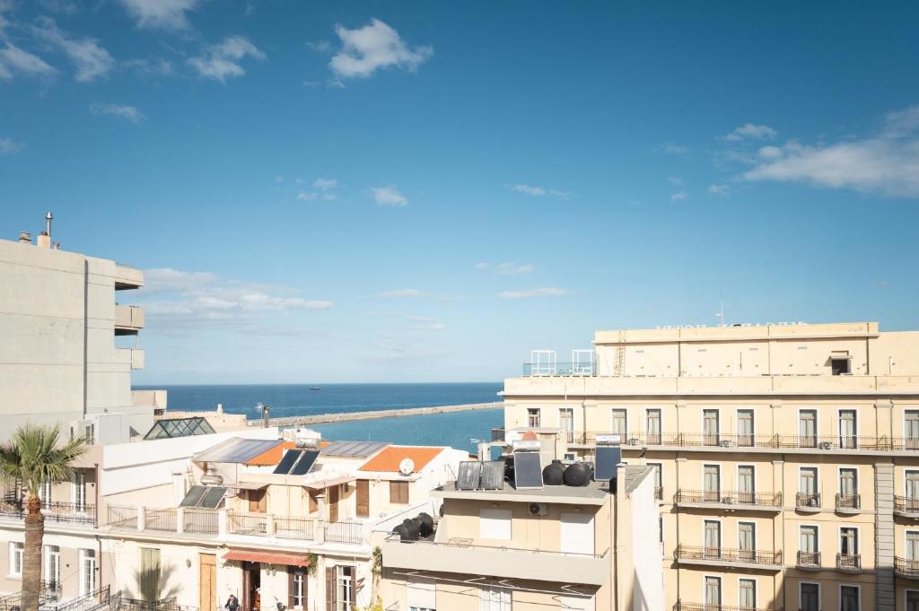 Margo Luxury Living 2 with SeaVIEW by 8essentially