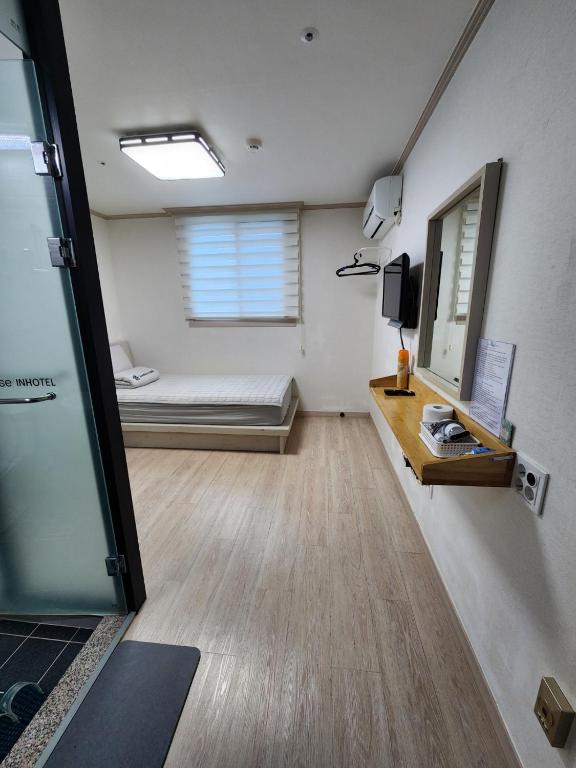24 Guesthouse Suncheon - Single Room
