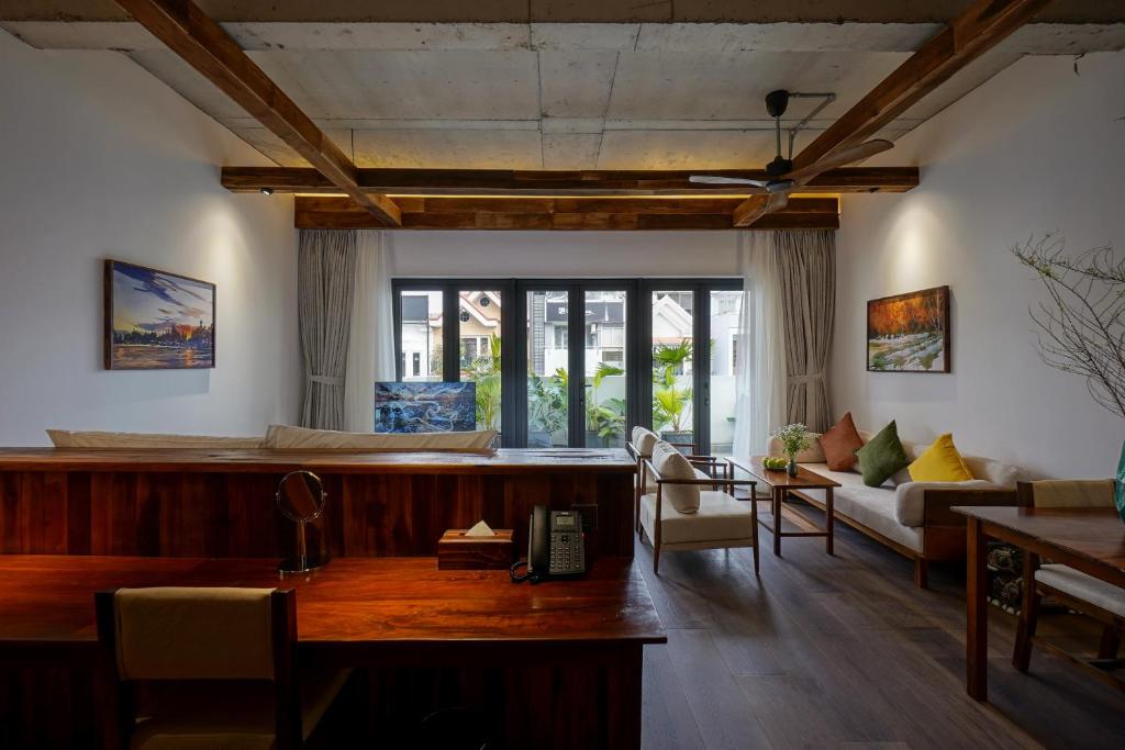 Studio Có Sân Hiên