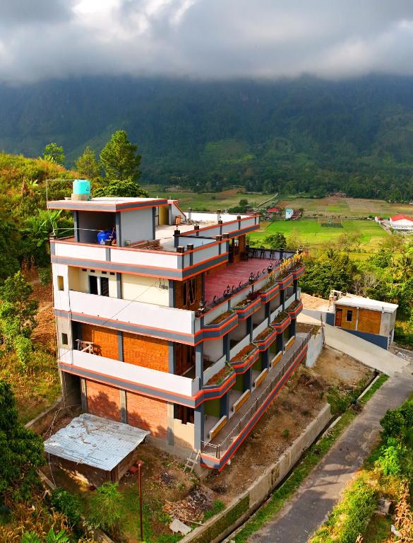 an overhead view of a building on a hill at Jenny's Villa and Restaurant in Tuktuk Siadong
