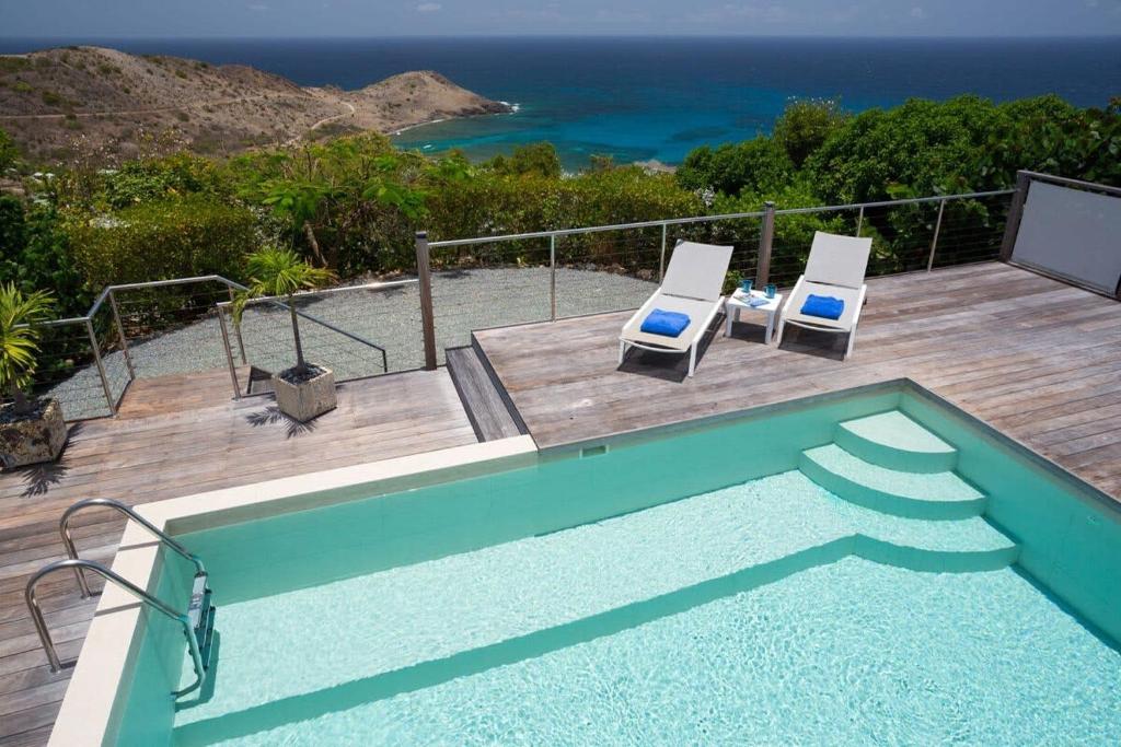 Magnificent Villa nestled at the far end of Vitet Area