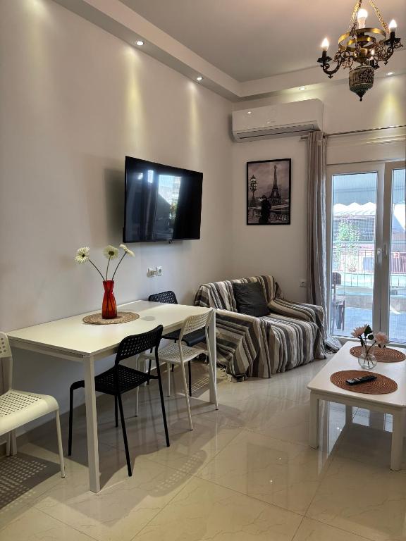 TV a/nebo společenská místnost v ubytování Dialetti Penthouse