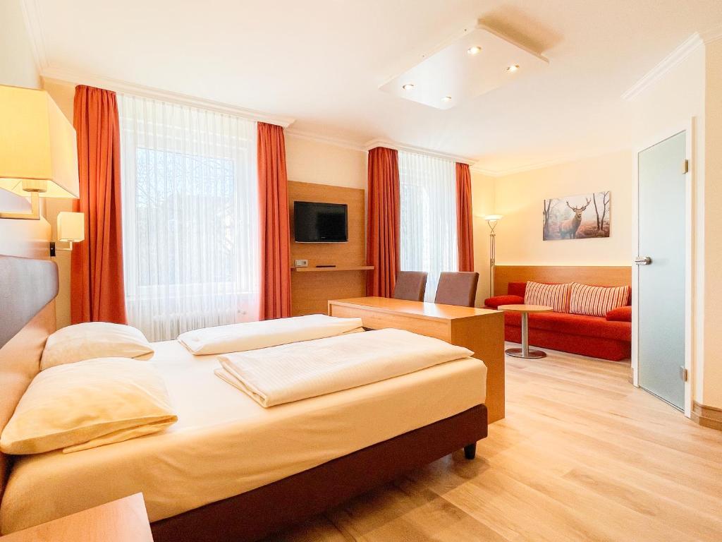 Hotel Kriemhild am Hirschgarten - 6