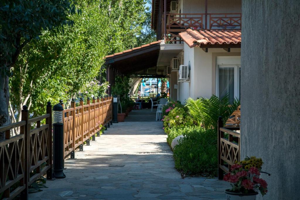 Vonkajšia záhrada v ubytovaní Studio Nikos