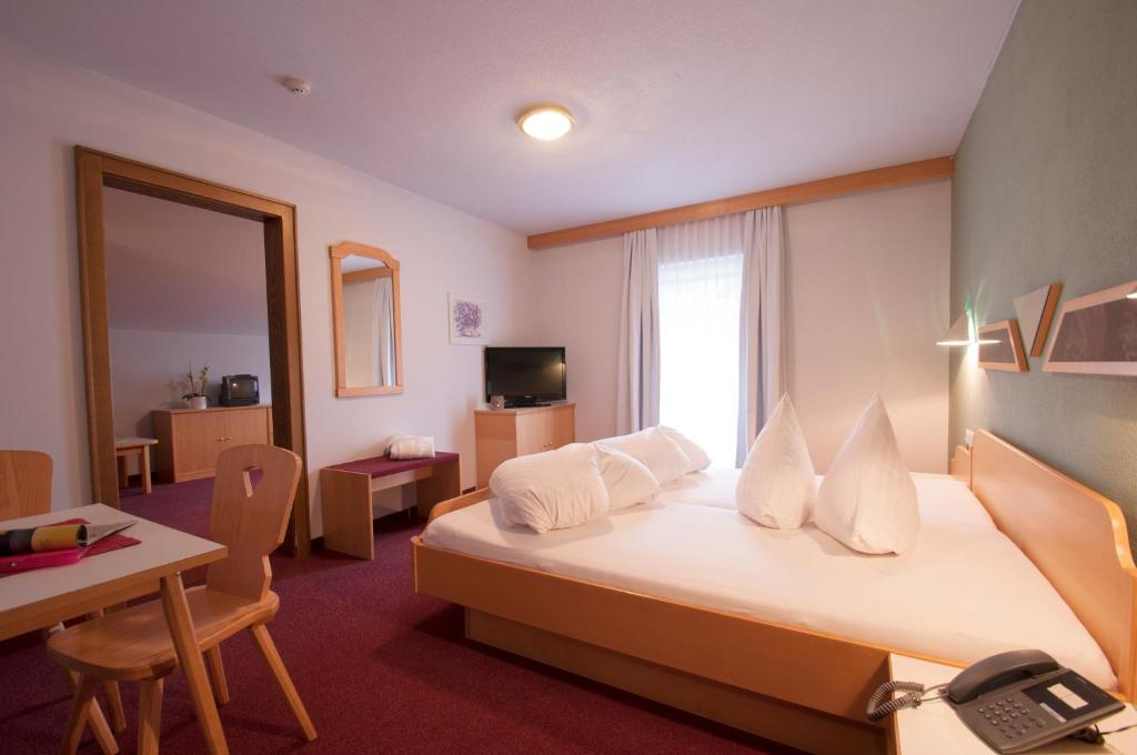 Sjónvarps- og/eða afþreyingartæki á Hotel Alpenfriede