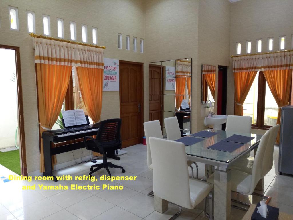 Fotografie z fotogalerie ubytování Nariska Suite Homestay v destinaci Yogyakarta
