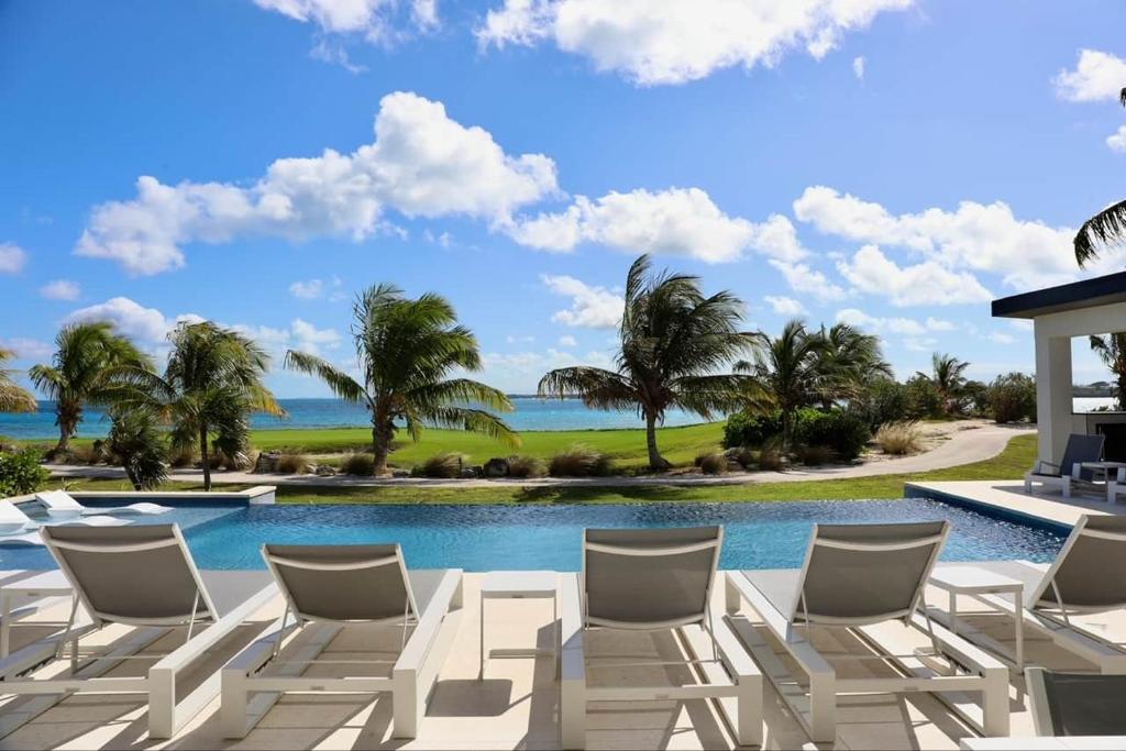 Sea Salt Villa - Luxury Villa + Full Concierge! photo photo 4
