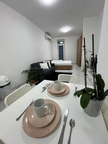 Bayview Baluta Studio 03