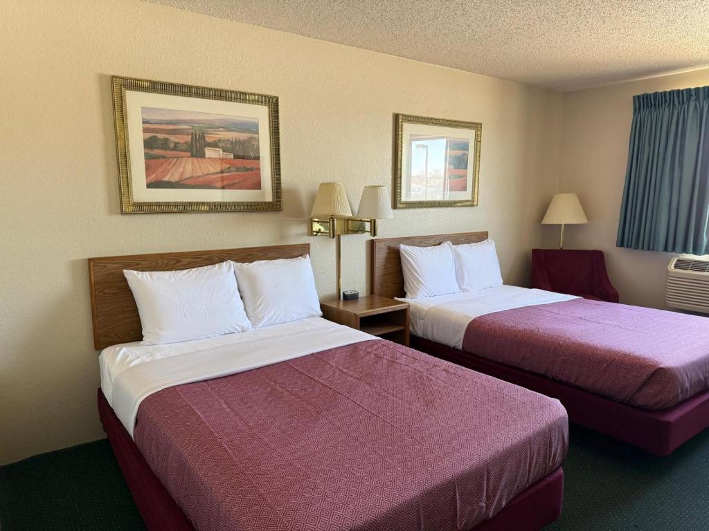 Cassville Four Seasons Inn & Suites - Habitación Doble