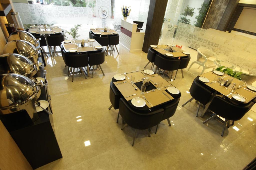 Restaurace v ubytování Grand Cascade Chennai