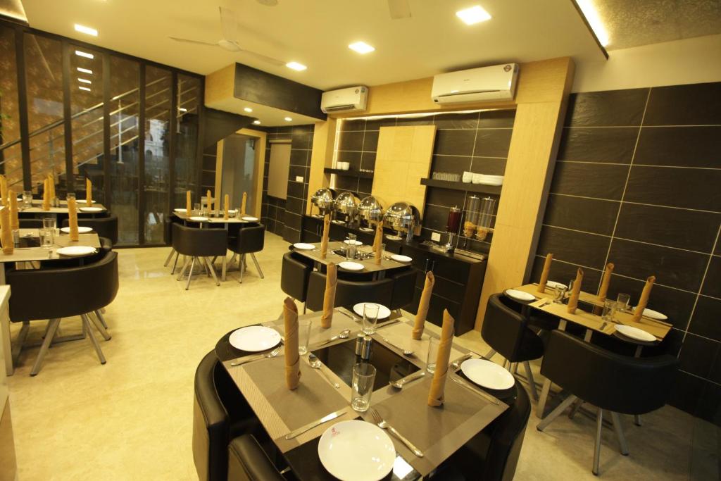 Restaurace v ubytování Grand Cascade Chennai