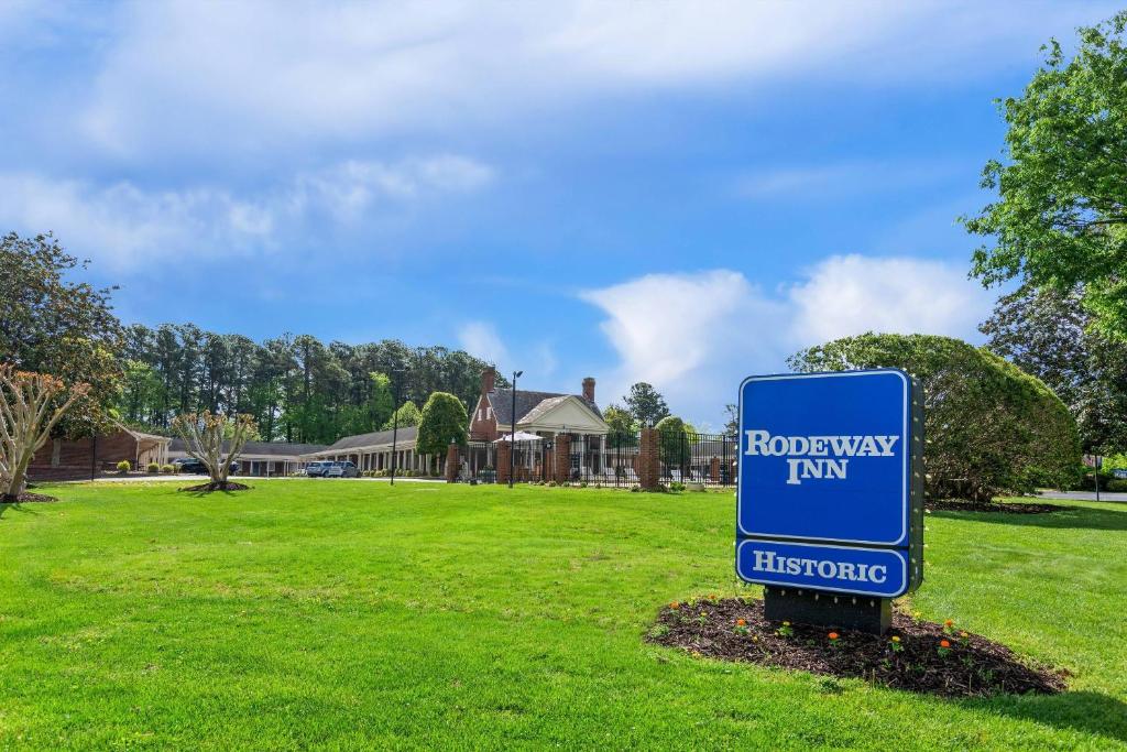 Rodeway Inn Williamsburg Historic Area - Housity
