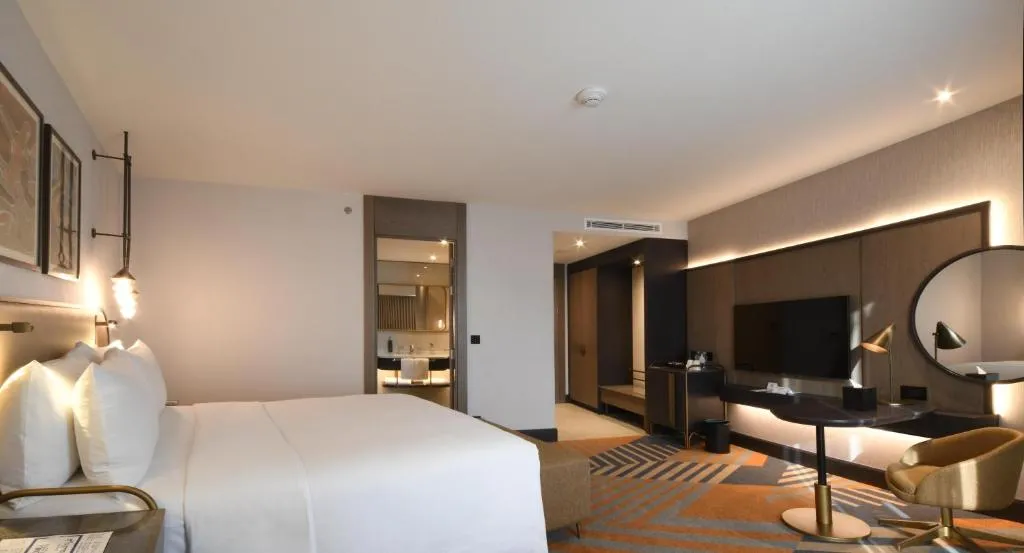 Premium King Room