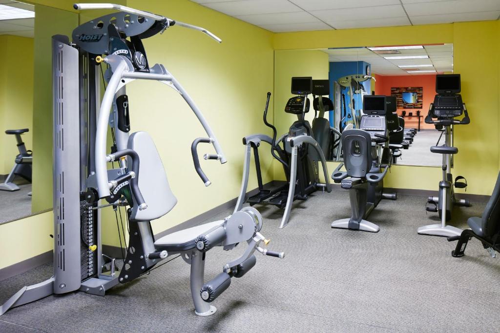 Fitness centrum a/nebo fitness zařízení v ubytování World Center Hotel