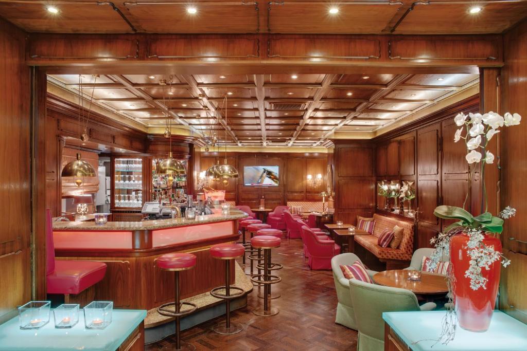 Hotel Europäischer Hof Heidelberg, Bestes Hotel Deutschlands in historischer Architektur - Resim 5