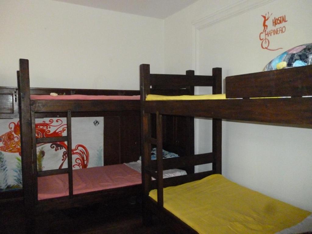 Palanda nebo palandy na pokoji v ubytování Hostal CQ Chapinero