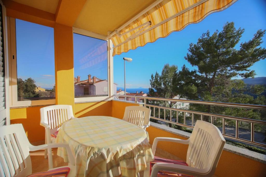 Very nice 4 persons apartment with AC, WiFi, 879