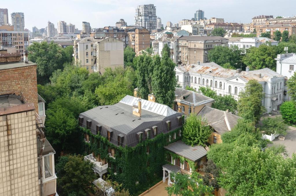 5-46 Zhemchuzhina 38, Zhylianska 68, Kyiv centre, fantastic city view, 15 kW backup power, Petrovdim Apartment photo 6