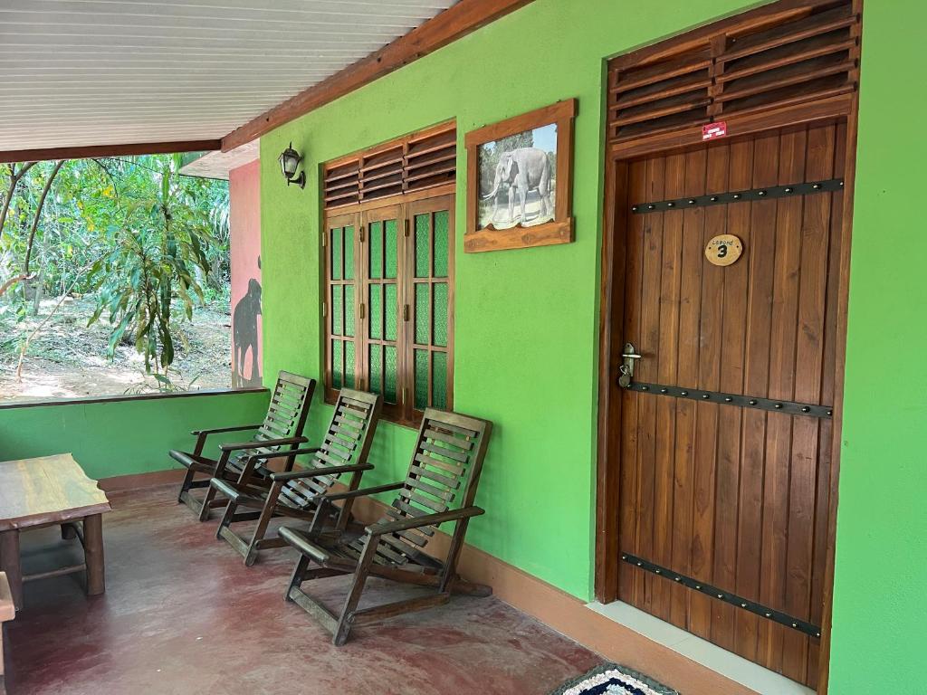 Blue Sapphire Safari Lodge, Udawalawe