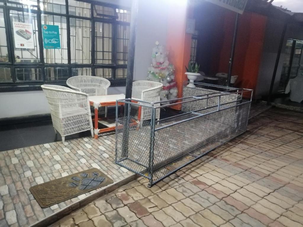 Dares Evergreen Lodge