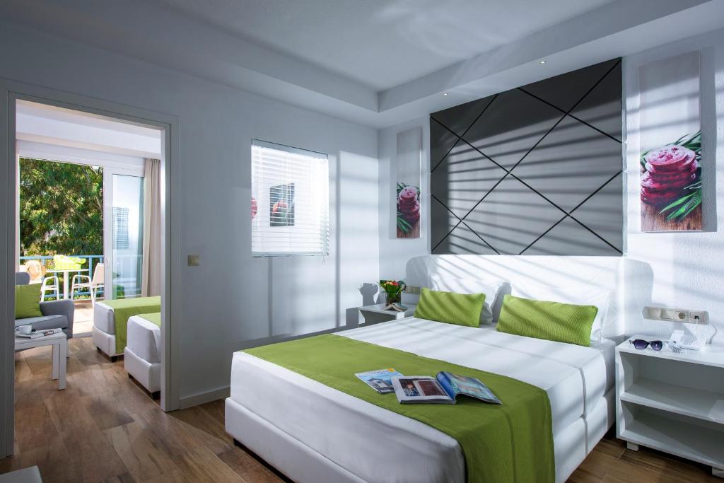 Fodele Beach Water Park Resort - 