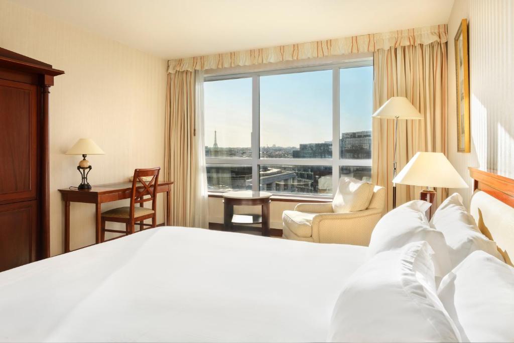 Occidental Paris Levallois - Deluxe Met Uitzicht Op De Eiffeltoren