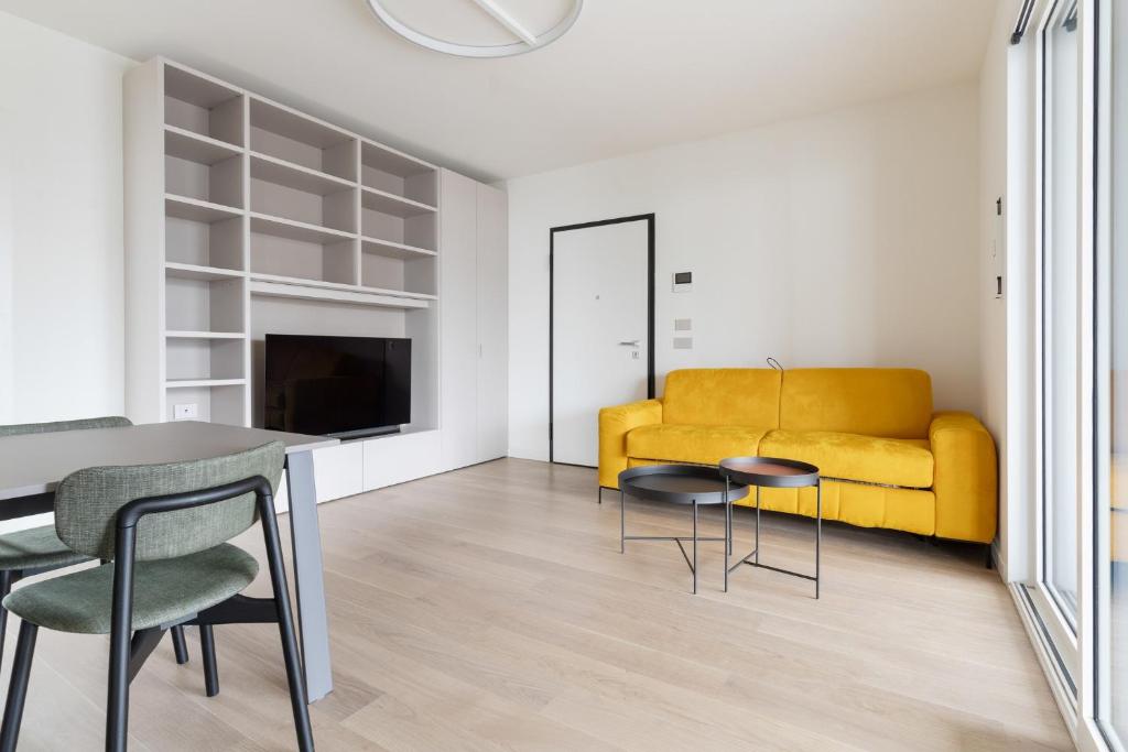 GuestHost - Lambrate Modern Flat with Terrace