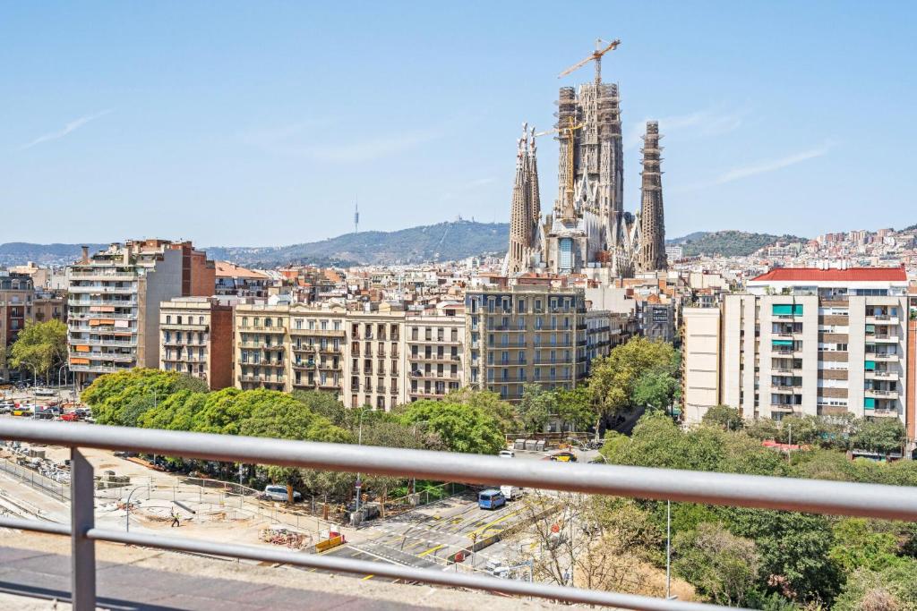 4151 - AB Sagrada Familia Views VII-II