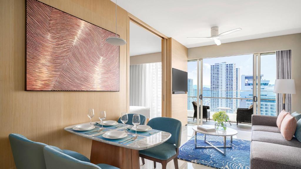 Two-Bedroom King Suite with Two Single Beds and City View