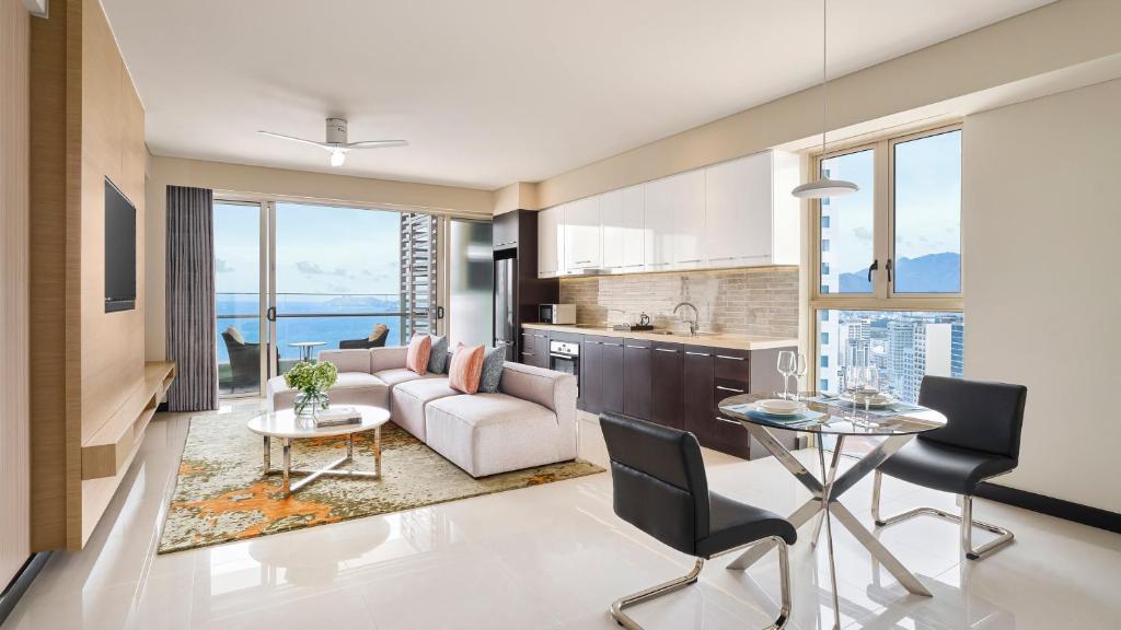 One-Bedroom Residence Suite with Bath