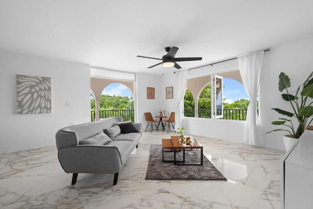 Montmare Exclusive Paradise Getaway Villa with Pool