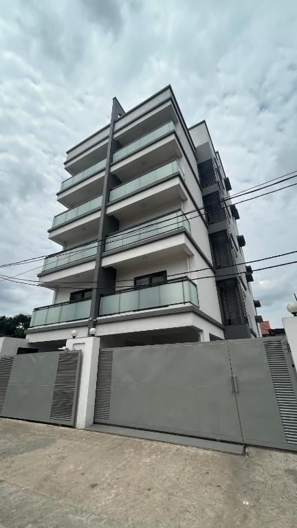 Appartement spacieux, neuf et moderne, confort premium à Ngiri ngiri, Kinshasa