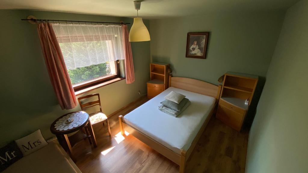zielonapogoda - Chambre Triple Avec Salle De Bains Commune