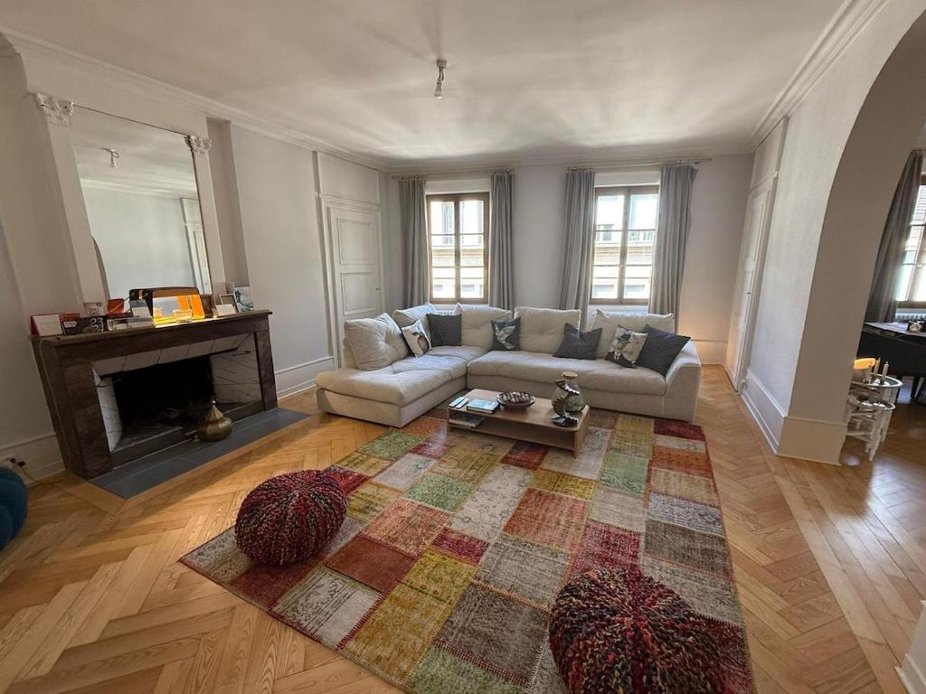 Magnifique 130m2 Haussmannian hyper centre