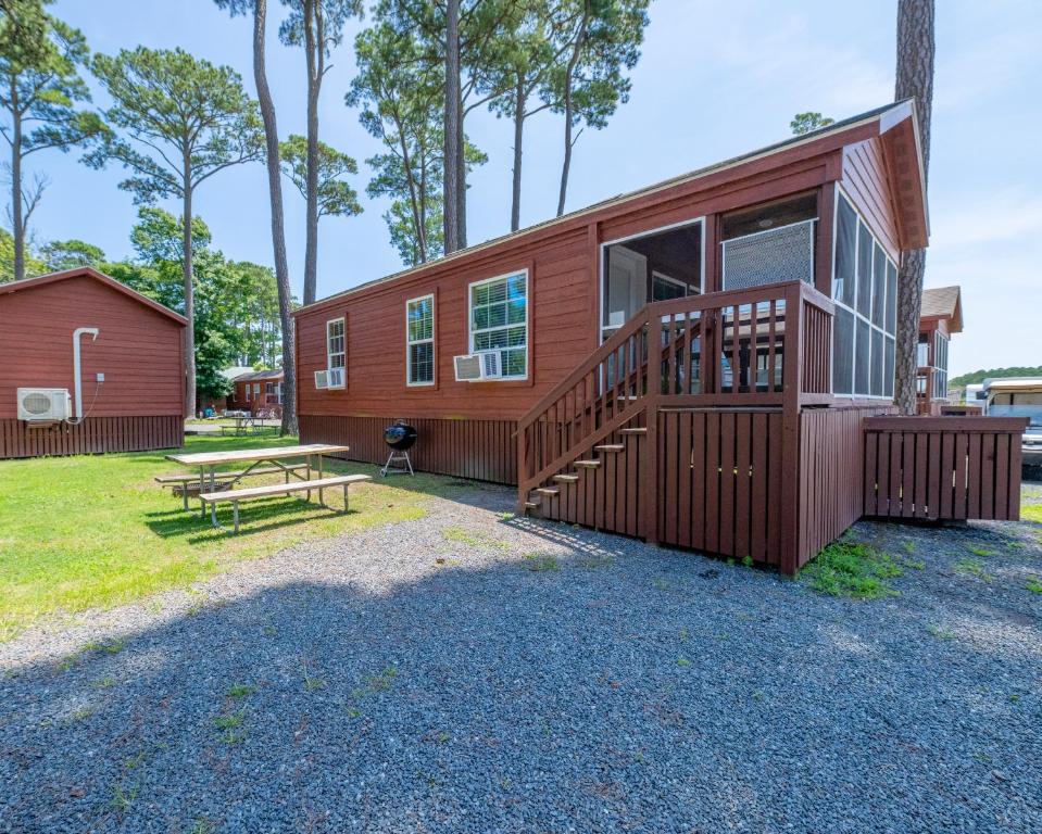 Sun Outdoors Frontier Town - Two-Bedroom House