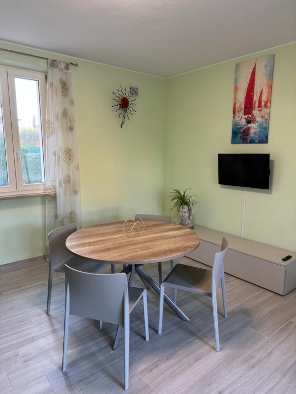 Apartment with Pool e Private Garage - Casa Holyvia Green