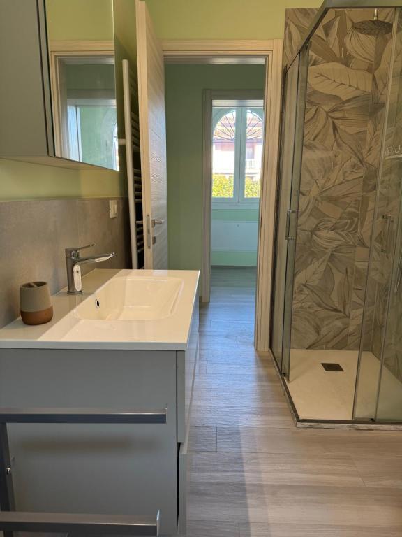 Apartment with Pool e Private Garage - Casa Holyvia Green