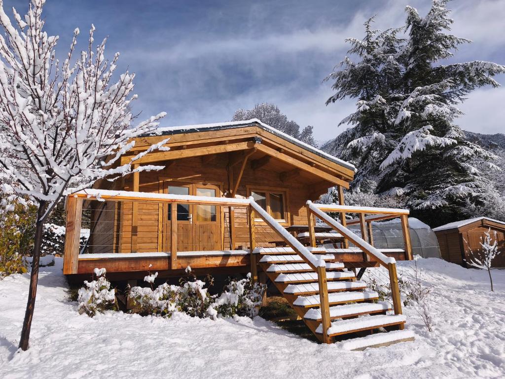 Le petit chalet a l'hivern