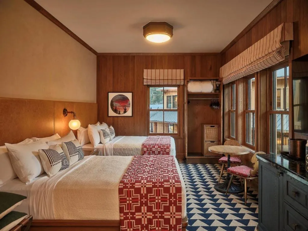 ADA Double Queen – Inn Room